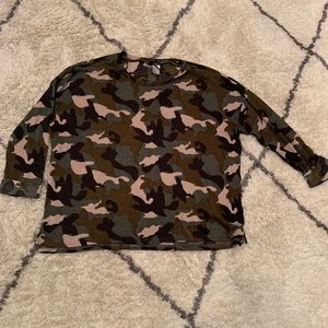 H&M camo shirt